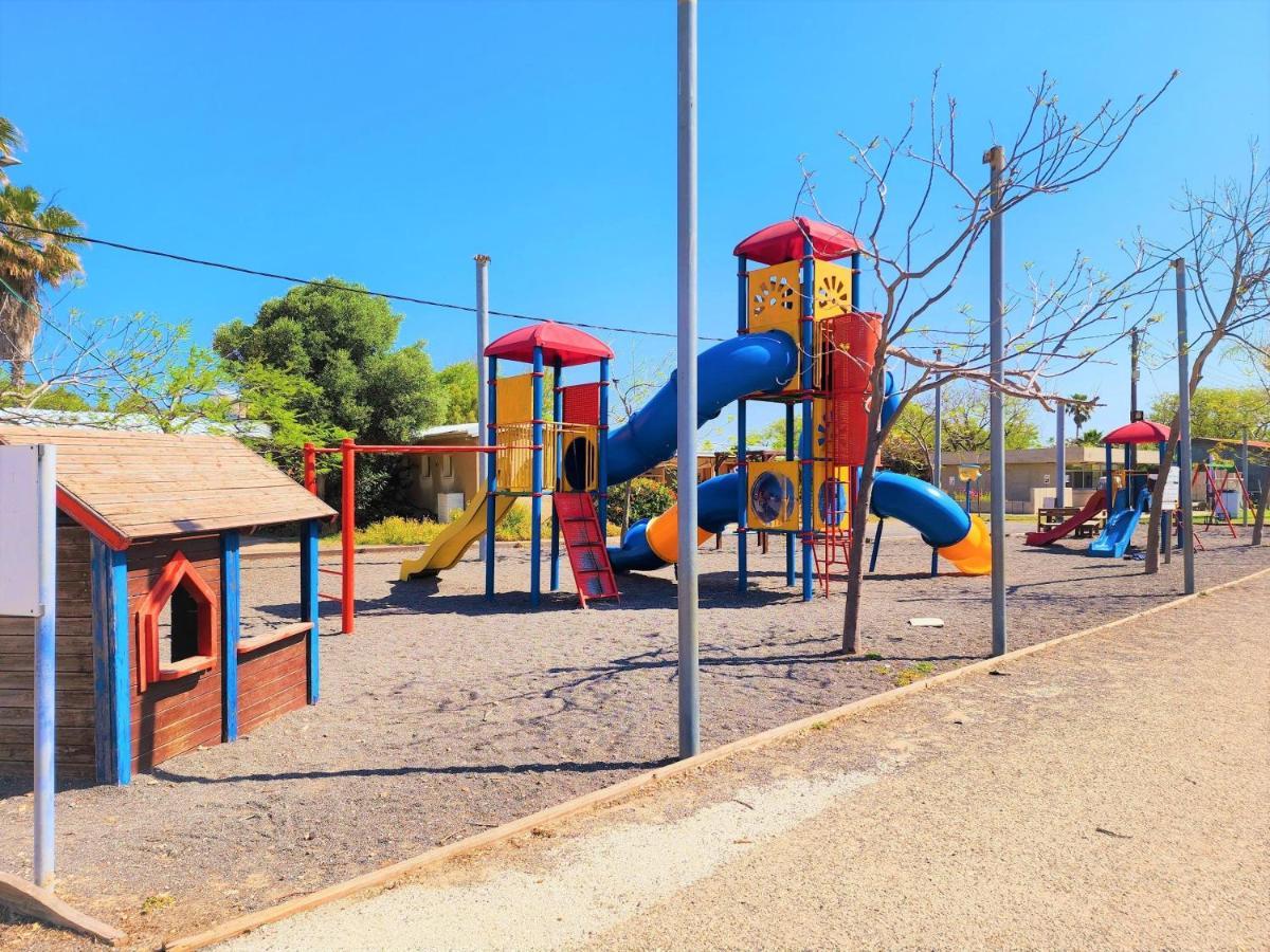 Nachsholim Kibbutz Country Lodging Nahsholim Exterior foto